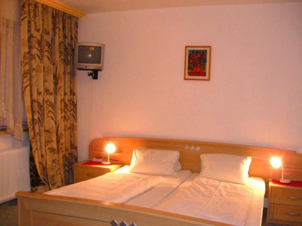 Hotel Sonnhof Wiesing Buitenkant foto